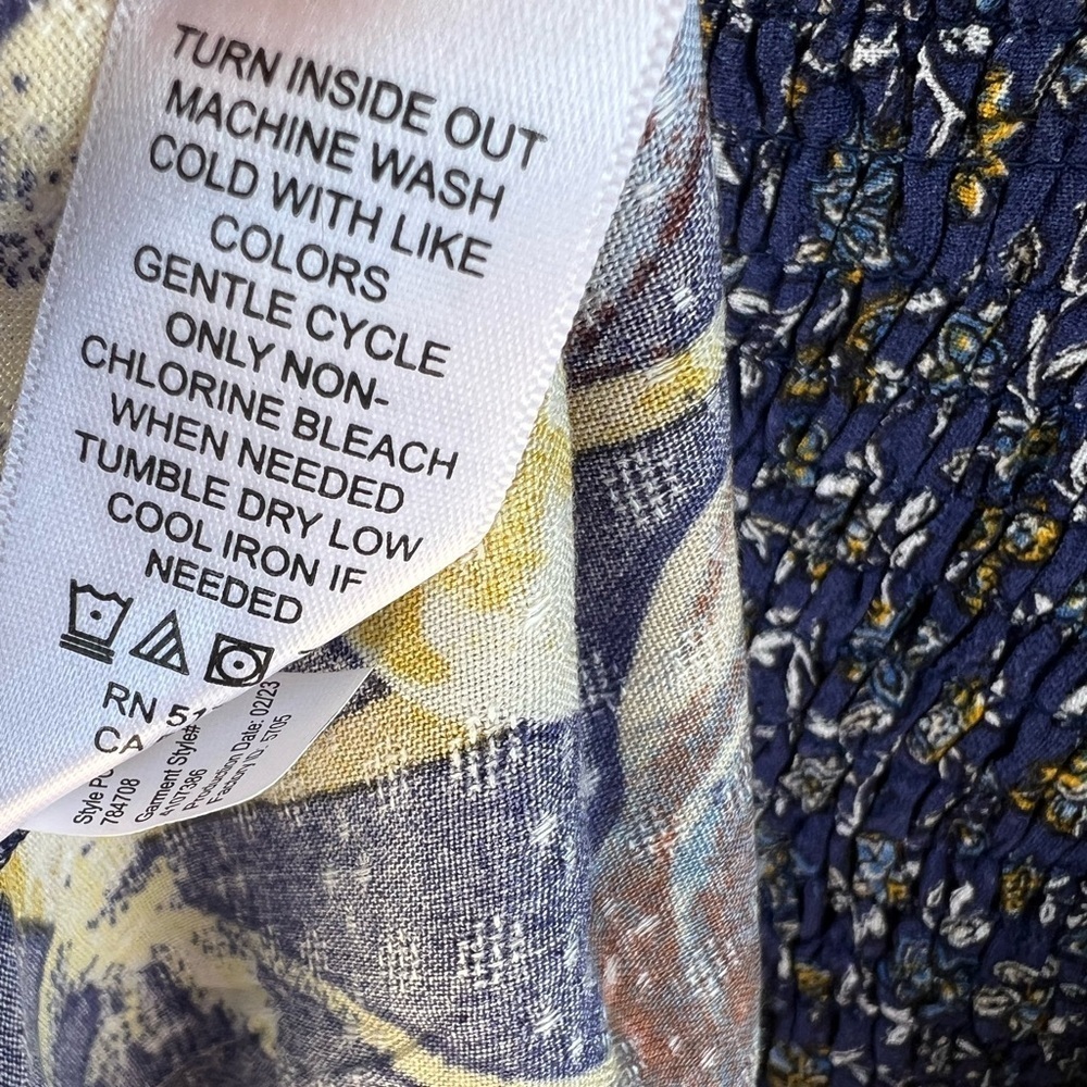 NWOT Maurices Women’s Blue Floral Smocked Midi Dress - Picture 10 of 14